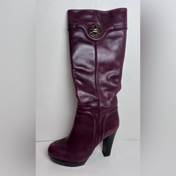 TORY BURCH wine leather gold logo detail platform heeled  TORY BURCH wine/eggplant leather gold logo platform heeled knee high boots 8
